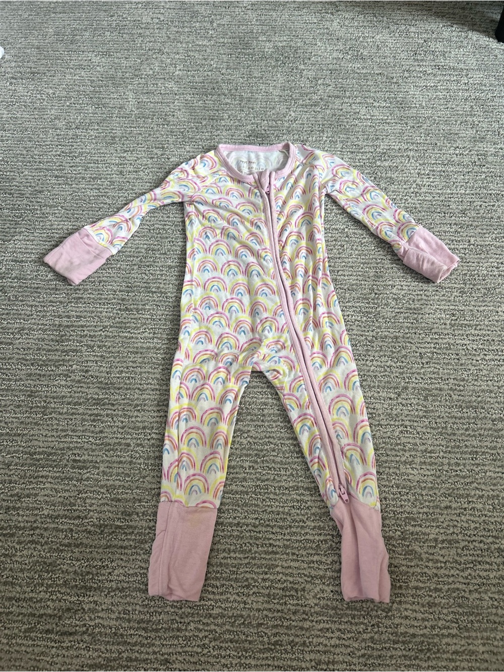 0-3 month pastel rainbow little sleepies zippy